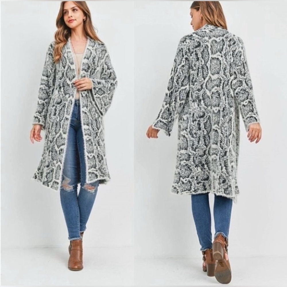 Anthropologie Akemi & Kin Fuzzy Soft Gray & White Snake Print Cardigan